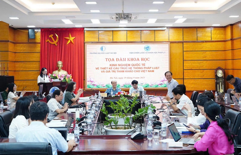 Tọa đàm khoa học kinh nghiệm quốc tế về thiết kế cấu trúc hệ thống pháp luật