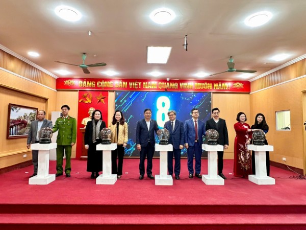 Khai trương Trung tâm Điều hành thông minh - Xã Đại Thanh thiết thực đưa Nghị quyết 57 vào cuộc sống